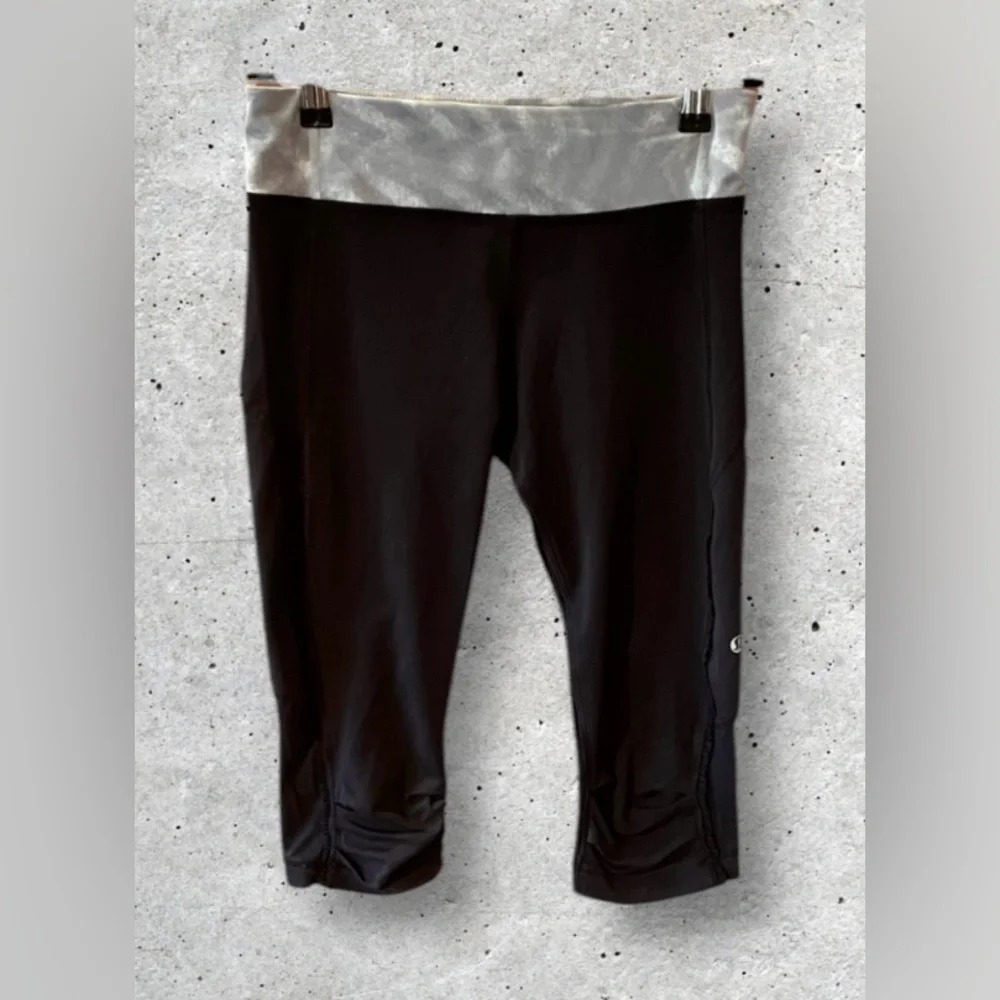Lululemon Runnin’ With My Homies Crop Legging